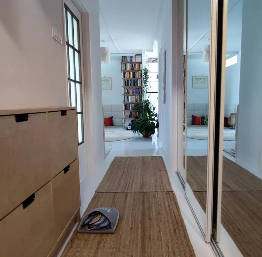 Urokliwy Azyl W Miescie: Komfort I Spokoj, Projektor I Hi-Fi, 6 Minut Kolejka Do Centrum. Poznan Apartment